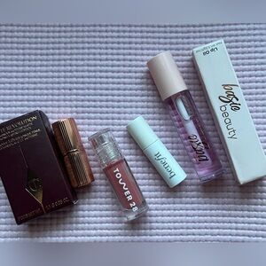 Benefit Lip Duo with Sheer Pink Balm and Pale Lilac Gloss